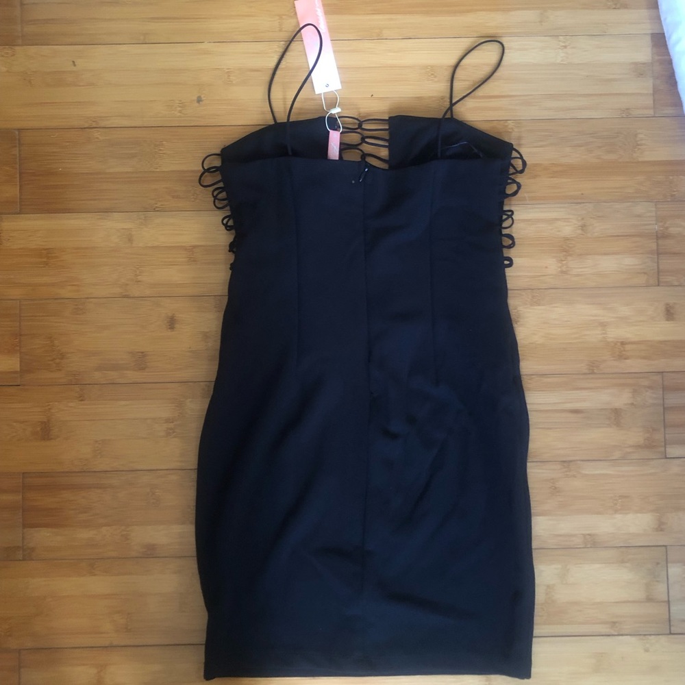 STRAPPY DETAIL BODYCON DRESS - Picture 3 of 3